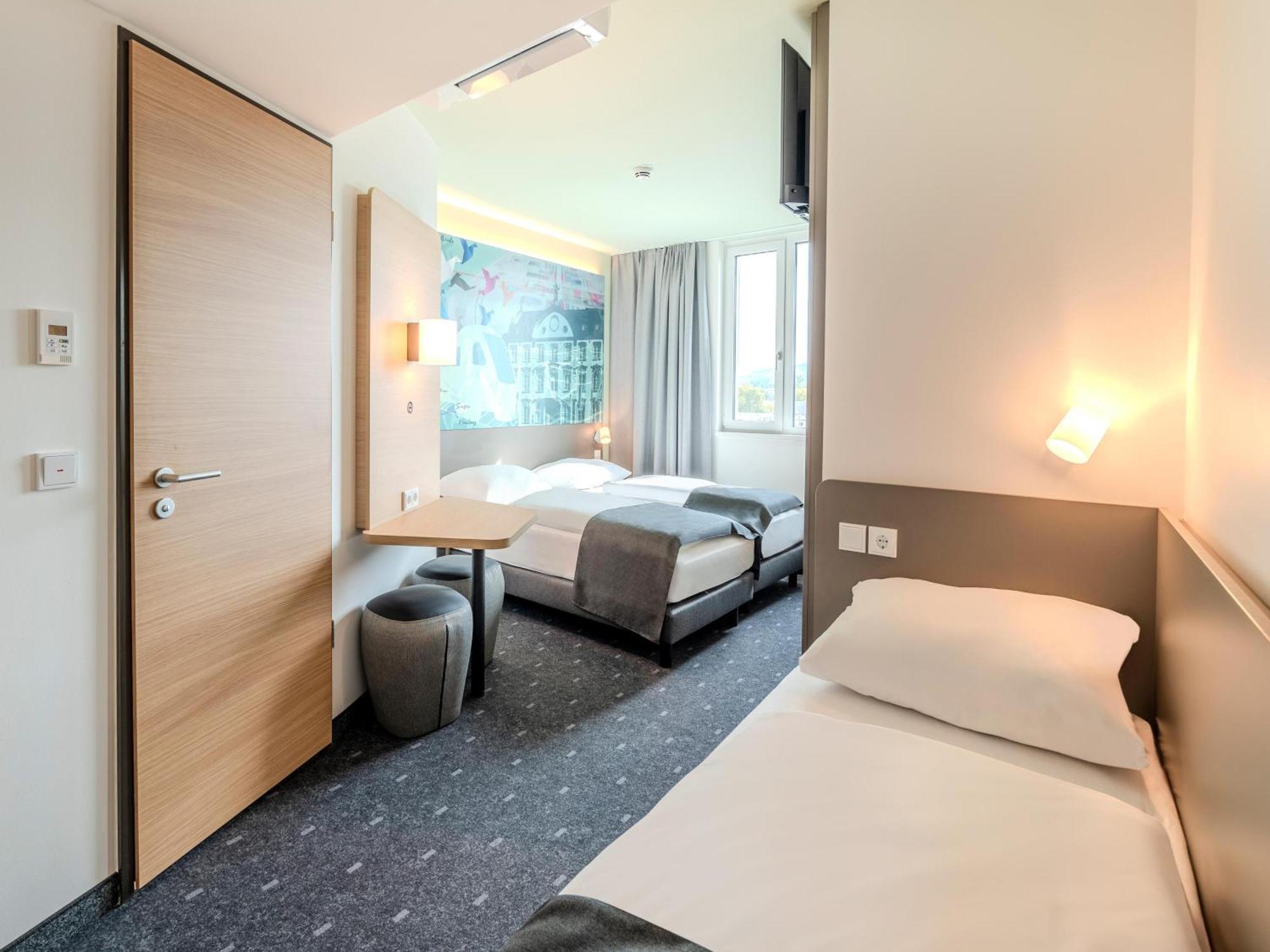 B&B Hotel Offenburg-Hbf Экстерьер фото