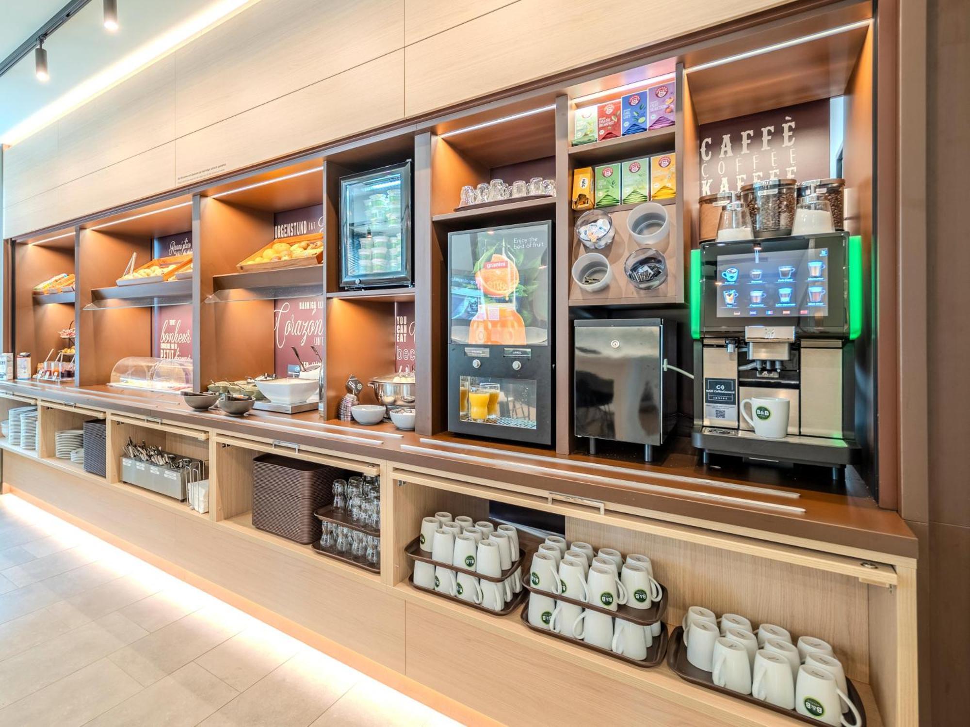 B&B Hotel Offenburg-Hbf Экстерьер фото