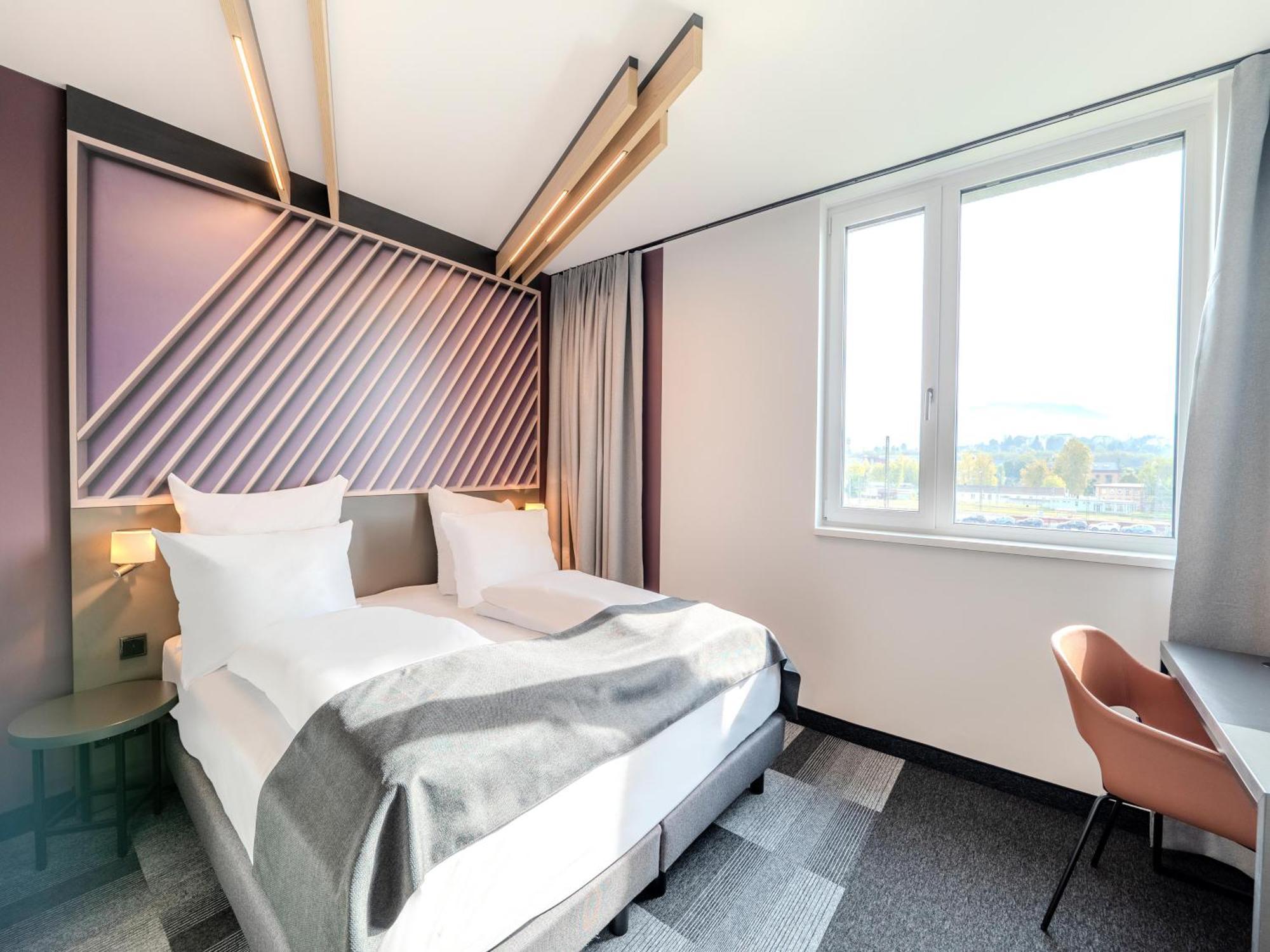 B&B Hotel Offenburg-Hbf Экстерьер фото