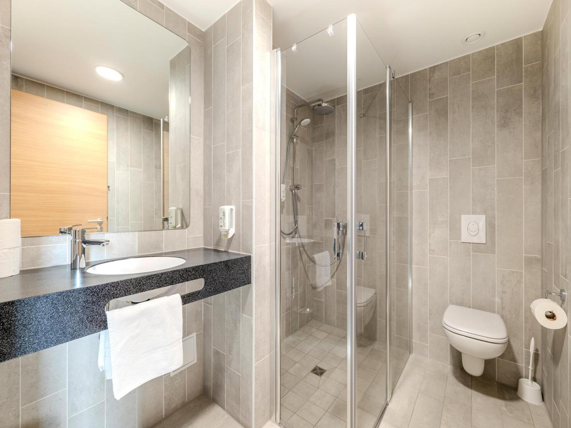 B&B Hotel Offenburg-Hbf Экстерьер фото